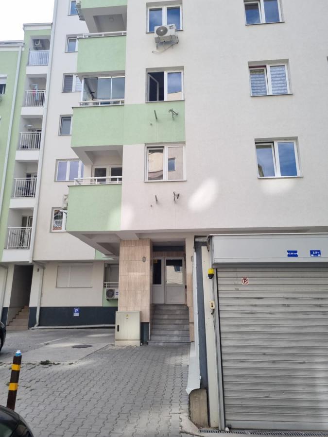 Apartamento Golden Sun Skopie Exterior foto